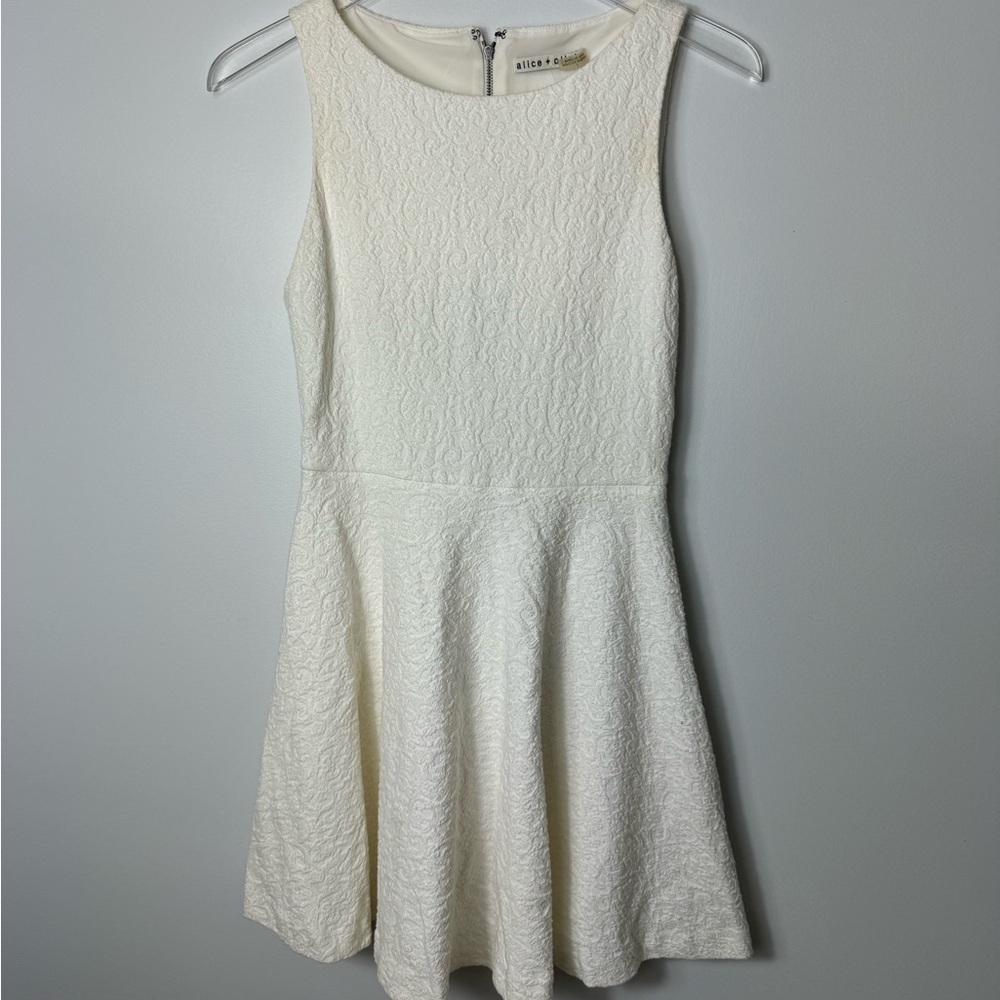 Alice Olivia white jacquard peplum dress size 2 1919